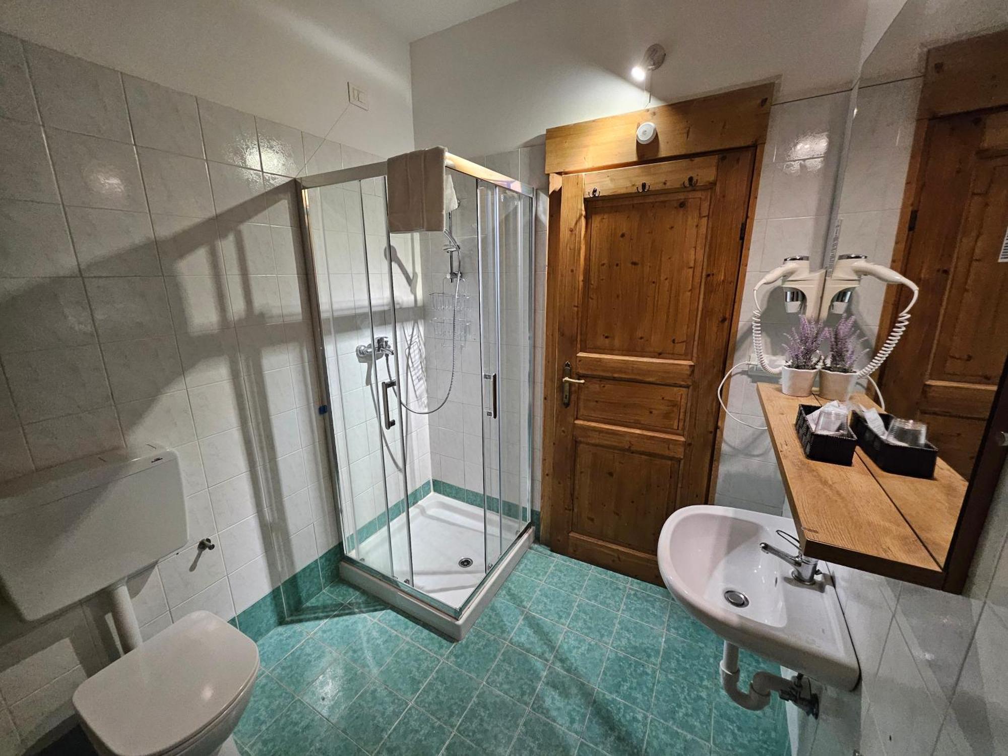 Hotel Tarvisio Four Seasons Экстерьер фото